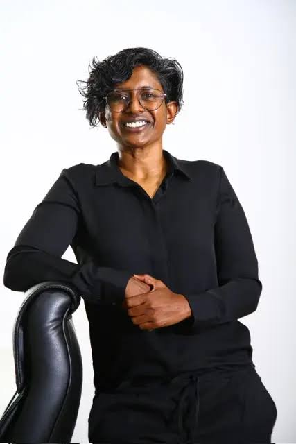Dr Natalie R